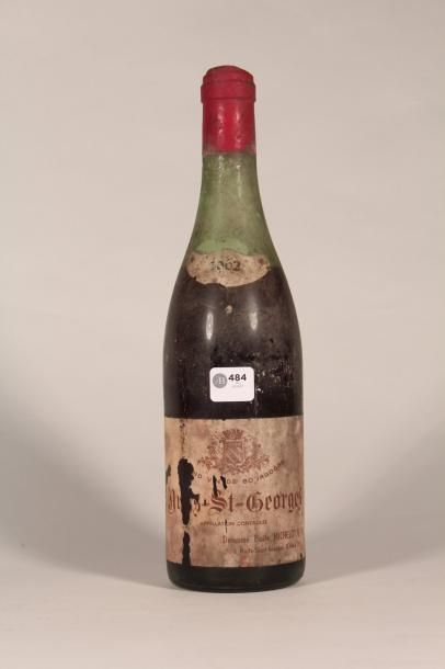 null 484 

Domaine Michelot 1962 

Nuits-Saint-Georges (rouge) - 1 blle étiquette...
