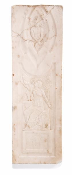 null Plaque en marbre blanc à décor sculpté figurant la Sainte Trinité dans le goût...