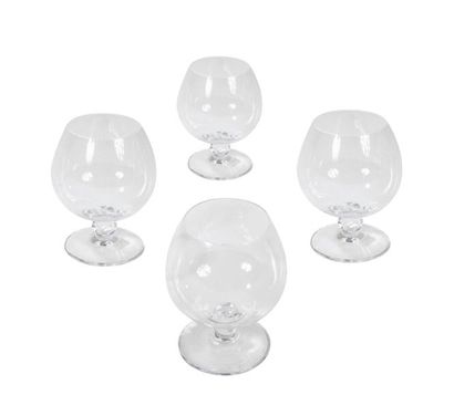 null DAUM France

Suite de six verres à Armagnac en cristal

H. : 12 cm