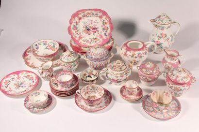 null Parties de services composites en porcelaine de Minton à décor polychrome de...