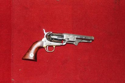 null 1 REVOLVER PIETTA 1851 US MARSHALL Calibre 36 N° de série : 628460