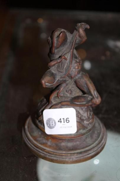 null Sujet bronze "Grenouille à la mandoline" signé CAIN, H. : 10 cm . 