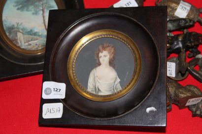 null Miniature d'après CARESME, "Portrait de jeune femme," XIXème. Diam : 6,2 cm
