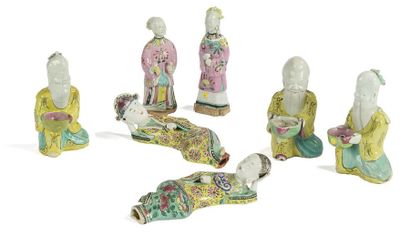 null Ensemble de statuettes de personnages en porcelaine
Chine, début du XIXème siècle
Comprenant...