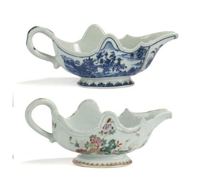 null Deux saucières en porcelaine 
Chine, XVIIIème siècle
L'une en porcelaine famille...