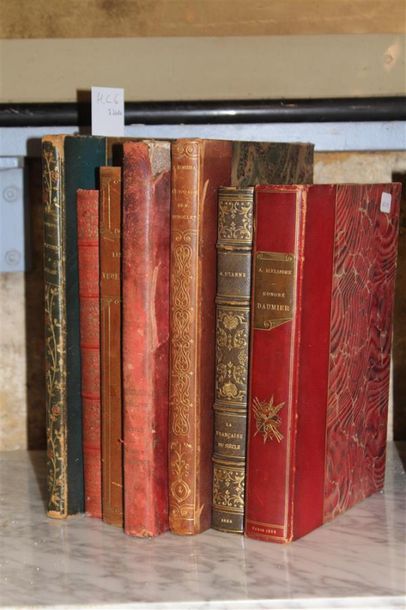 null Réunion de 7 volumes reliés : Longus (Daphnis et Chloé), Uzanne (La française...