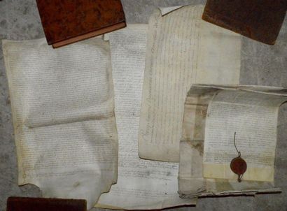 null Parchemins : 4 documents datés 1591 (Italie), 1475, 1473 (avec sceau de cire...