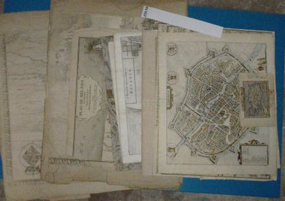 null Plans anciens : Lot de plans des villes de Namur, Tournai, Anvers, Pondichéry,...