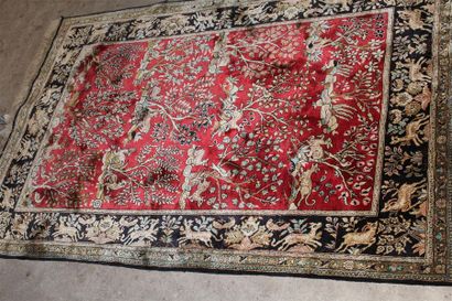 null Tapis en soie à fond rouge, Goum Iran XXe siècle. 107 x 164 cm