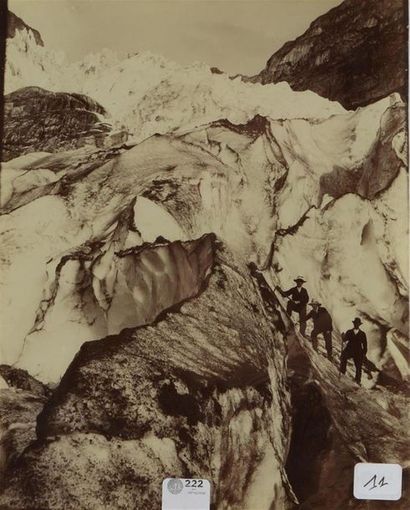 null (Partie 19e). Adolphe BRAUN (1811-1877)
Alpinistes sur le Glacier Supérieur...