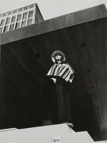 null Robert Jean CHAPUIS (1929)
Photographies de mode, c.1970/80
Grandes épreuves...