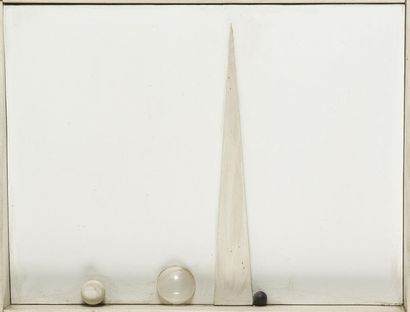 null Jacques Decerle (1944) Relief en bois et plexi monté sur châssis "MN8". Dimensions...