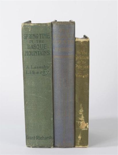 null OUVRAGES en ANGLAIS
Réunion de 3 volumes : - LIBERTY (Arthur Lasenby) : Springtime...