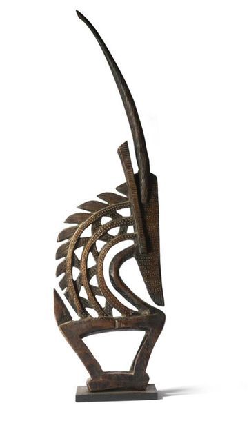 null SOMMET DE CASQUE de danse
Antilope mâle Ti y Wara. Bois sculpté
Mali, Bamana.
Haut.:...
