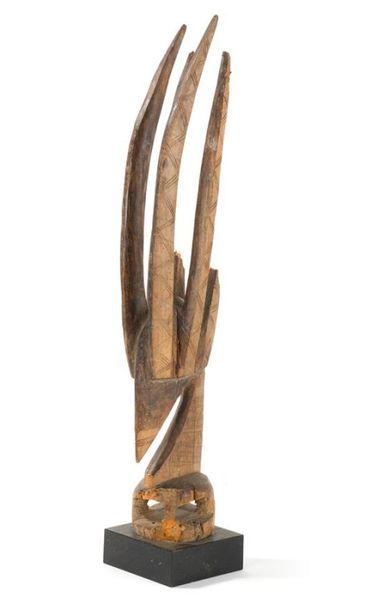 null ANTILOPE TI Y WARA
Bois sculpté
Divers manques
Mali, Bamana
Haut.: 46 cm