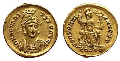 null HONORIUS. 
SOLIDUS. 397-402. R/ CONCORDIA AUGG + Theta. Constantinople casquée...