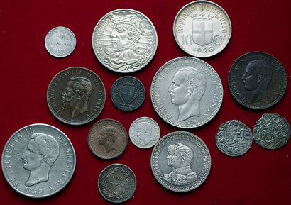 null DIVERS MONDE.
Lot de 14 monnaies d'Europe du Sud dont 8 en argent : Espagne...