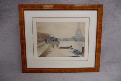 null V. MARECHAL (XXe siècle). Vue de la tour Eiffel depuis la Seine. Aquarelle signée...