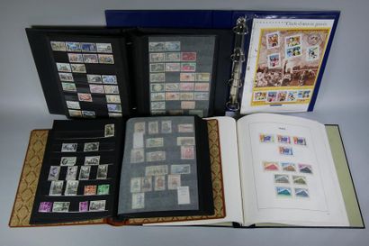 null 25 classeurs de timbres : France Faciale. Important lot Monaco, Europe, 1er...