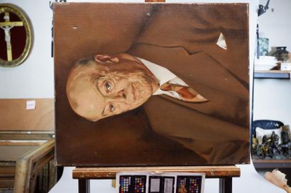 null GRAYSTON (XXe siècle)
Portrait d'un homme d'affaires.
Huile sur toile signée...