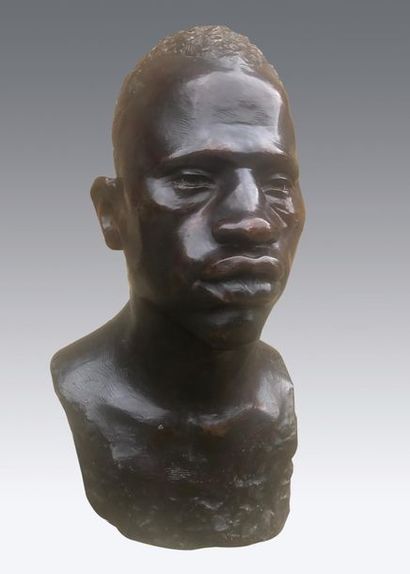 null Edith-Aimée VIEIL-NOE (1872-1937)
Buste d’Africain.
Epreuve en bronze à patine...