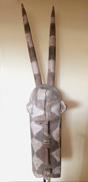 null Important masque en bois sculpté et polychromé de type "Bolo", apanage des forgerons....