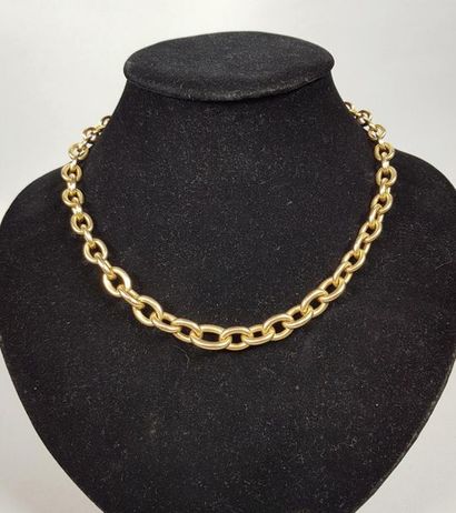 null Collier en or jaune 18K (750°/°°) à maille forçat.
Long. : 44 cm - Poids : 43,5...