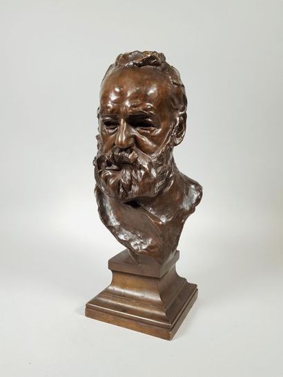 null Auguste RODIN (1840-1917)
Buste de Victor Hugo dit «à l’illustre maître».
Epreuve...