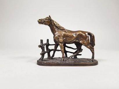 null Pierre-Jules MENE (1810-1879)
Cheval à la barrière N° 3.
Epreuve en bronze à...