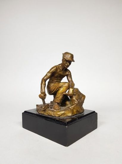 null Emile-Fernand DUBOIS (1869-1952)
Tailleur de pierres.
Epreuve en bronze à patine...