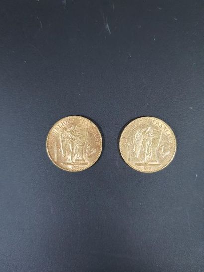 null Deux pièces de vingt francs en or au génie de la liberté, 1896 et 1898.