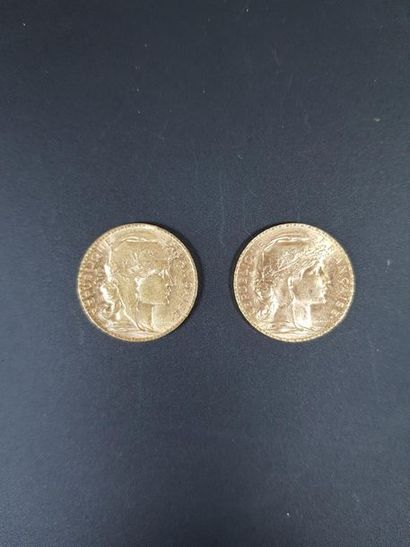null Deux pièces de vingt francs en or au coq de Chaplain, 1909 et 1913.