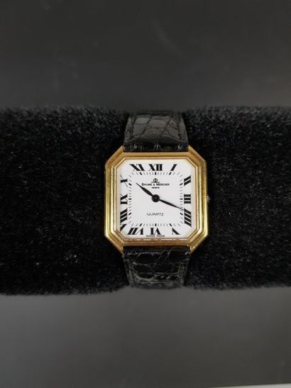 null Baume et Mercier
Montre bracelet de dame en or jaune 18K (750°/°°), le cadran...