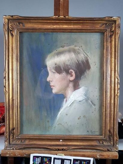 null GIMENO A. Portraits. Two pastels signed lower right (spots). View: 46 x 37 ...