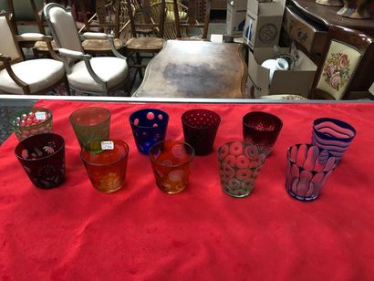 null Set of twelve coloured Venetian glass cups. H: 8 cm