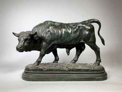 null Louis VIDAL (1831-1892)
Grand taureau.
Epreuve en bronze à patine verte. Fonte...