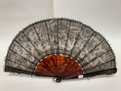 null Lace fan decorated with flowers and foliage, plastic branches imitating tortoiseshell,...