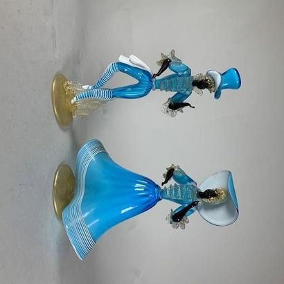 null MURANO
Deux statuettes représentant un personnage féminin et masculin en verre...