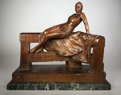 null F. TAR (20th century)
Bather, circa 1930.
Signed wood sculpture resting on a...