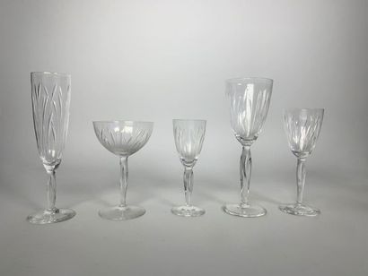  DAUM Serving part for crystal stem glasses comprising : - ten champagne glasses...