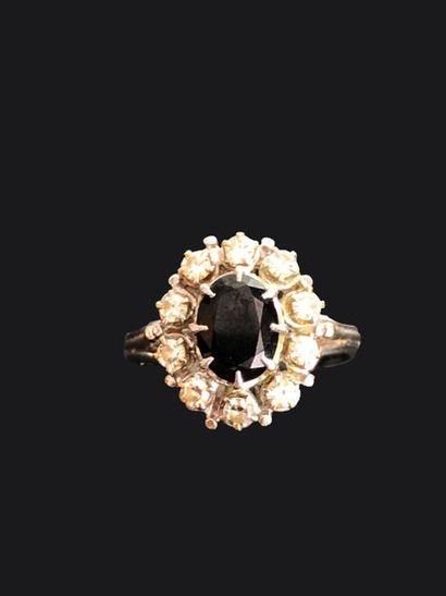 	18K (750°/°°) white gold flower ring set...