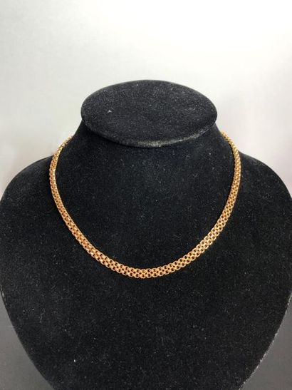 Necklace in 18K yellow gold (750°/°°). Length:...