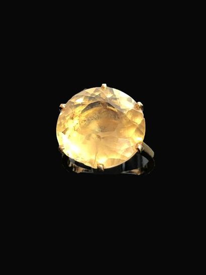 	Ring in 18K (750°/°°) yellow gold set with...
