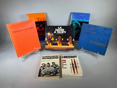 null Lot of seven books:
- PUTIGNY et TIRMO, O Tahiti, Edition Pensée Moderne, 1962;
-...