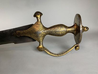 null Talwar, blade, no scabbard. Very beautiful gold damascened guard, technique...