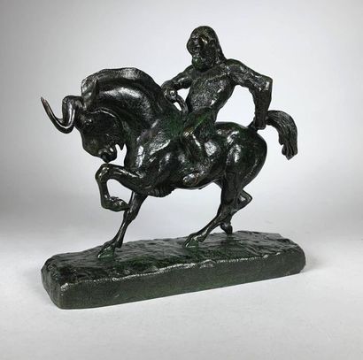 null Antoine-Louis BARYE (1795-1875)
Singe monté sur un gnou.
Epreuve en bronze à...