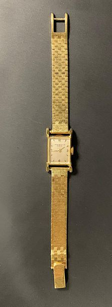 null PATEK PHILIPPE
Ladies' wristwatch in 18K yellow gold (750°/°°), the rectangular...