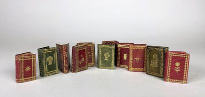 [ALMANACHS]. 11 volumes in-128 (2,3 x 2 cm),...