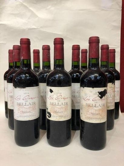 null Douze bouteilles de Bordeaux, les Ormes de Bellair, 2014 (étiquettes abimée...