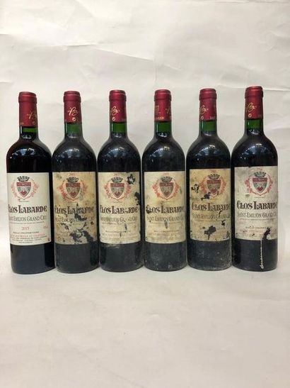 null Six bouteilles de Saint Emilion Grand Cru, Clos Labarde, cinq 2001 et une 2...